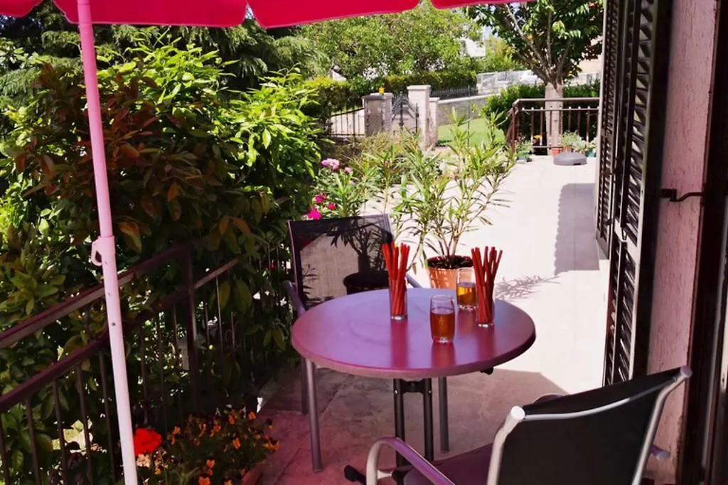 Apartment Vesna For 2, Free Parking And Wi-Fi Pula